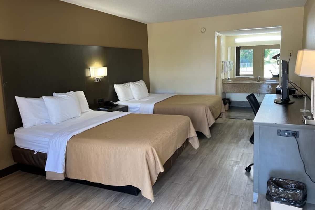 Standard Room, 2 Double Beds, Non Smoking | Free WiFi, bed sheets