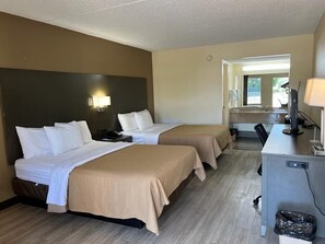 واي فاي مجانًا وملاءات أسرّة