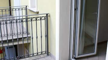 Apartamento, 2 quartos | Sacada