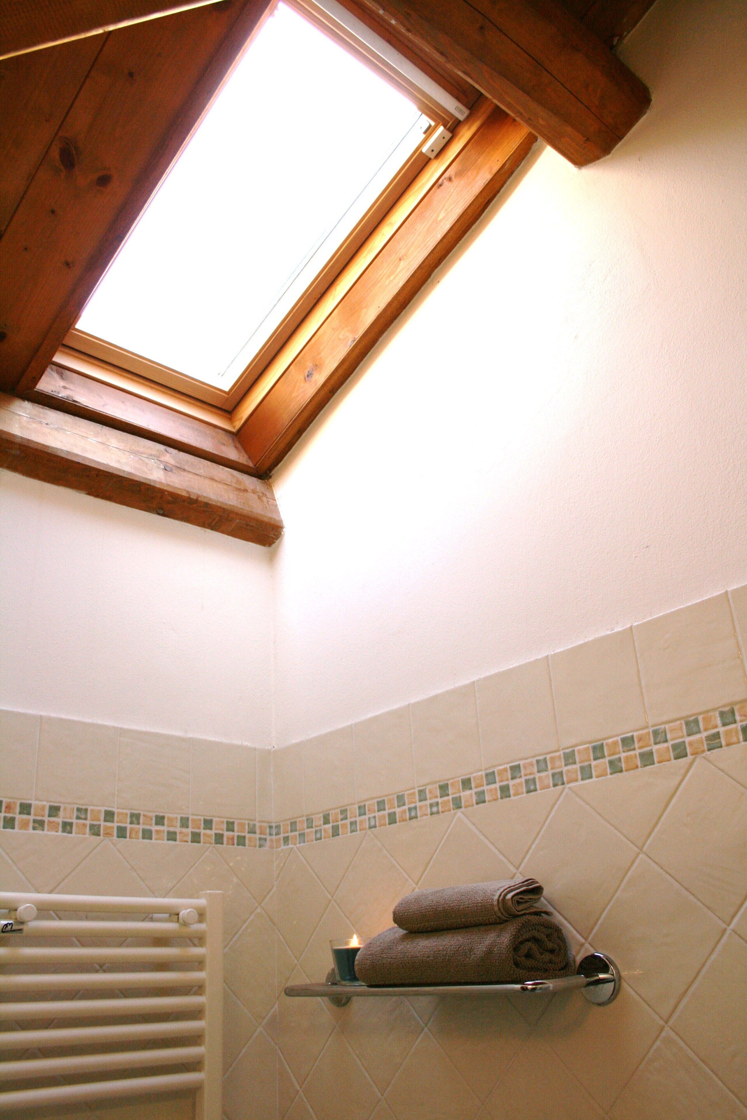 Apartment, 2 Bedrooms | Bathroom amenities | Shower, free toiletries, hair dryer, bidet