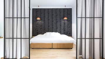 Deluxe Double Room, Park View | Premium bedding, laptop workspace, free WiFi, bed sheets