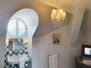 Standard Double Room, Ensuite (La 1127) | Bathroom