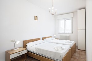 Appartement, 2 chambres | 1 chambre, Wi-Fi gratuit