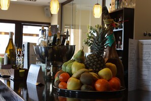 Bar (on property) - Hotel la Bastida (Toledo)