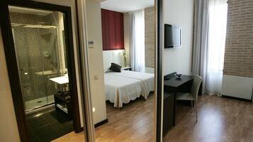 Habitación doble de uso individual | 1 dormitorio, ropa de cama de alta calidad, minibar y caja fuerte