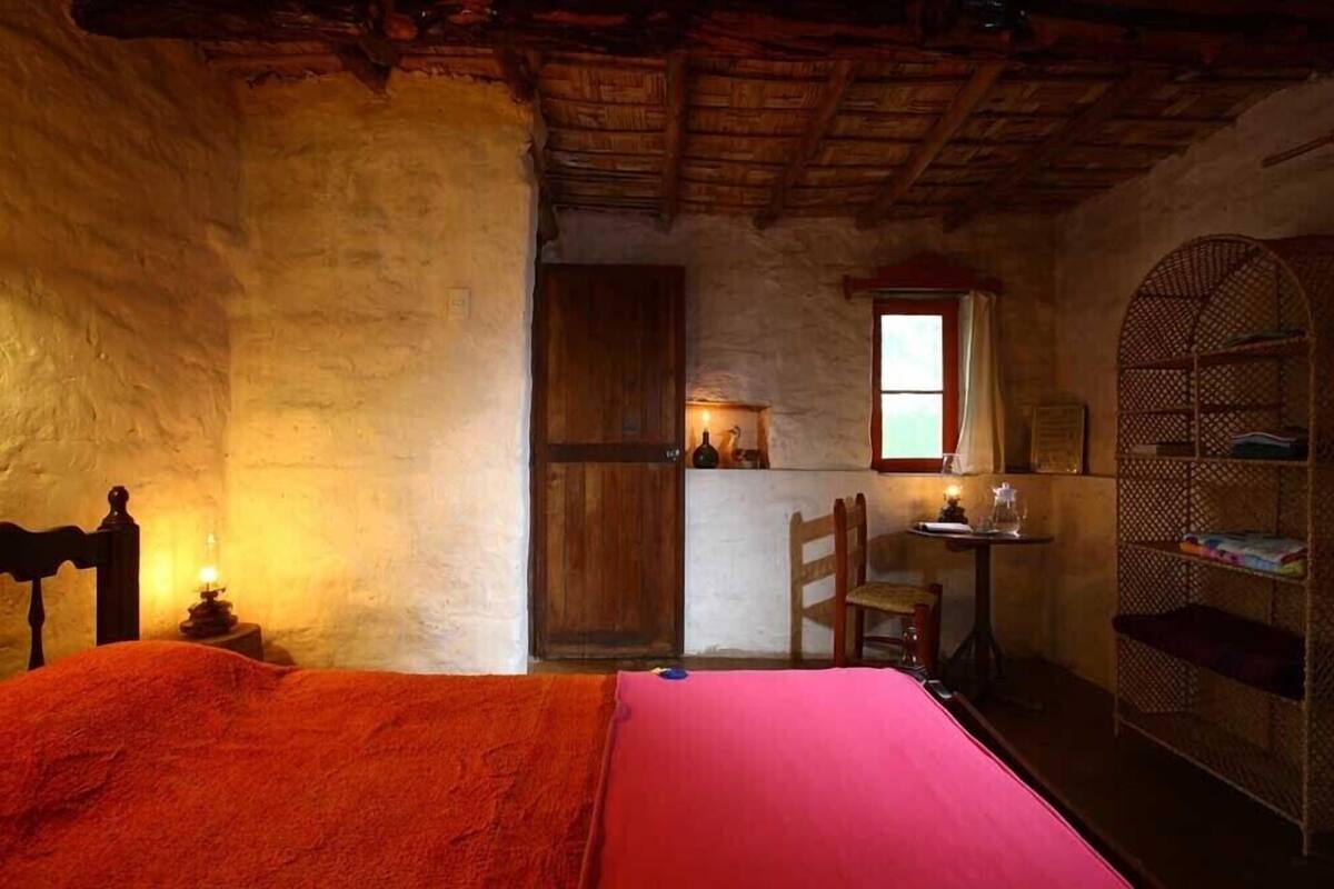 Double Room | Rollaway beds, bed sheets
