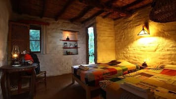 Double Room | Rollaway beds, bed sheets