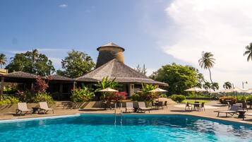 Outdoor pool, open 6:00 AM to 6:00 PM, pool loungers