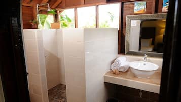 Shower, towels