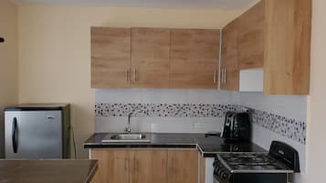 Economy-Apartment | Wohnbereich | LED-Fernseher