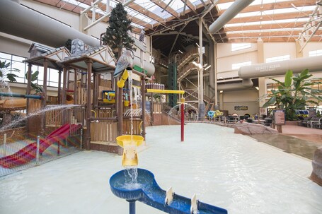 Wilderness at the Smokies Stone Hill Lodge - Image 1