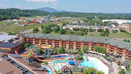 Wilderness at the Smokies Stone Hill Lodge - Image 11