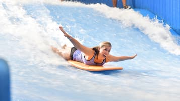 Selancar/boogie boarding