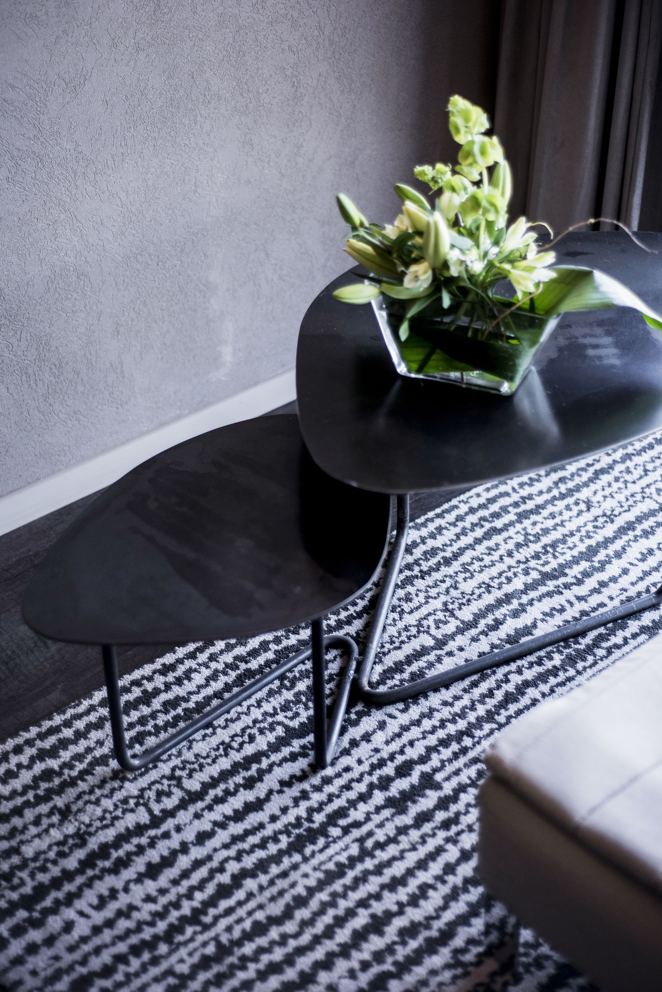 deluxe suite, 1 queen bed | 1 bedroom, minibar, in-room safe, desk