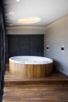 Indoor spa tub
