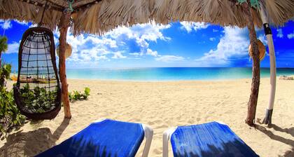 Rollezz Villas Beach Resort