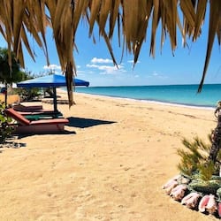 Private beach, white sand, free beach cabanas, sun-loungers