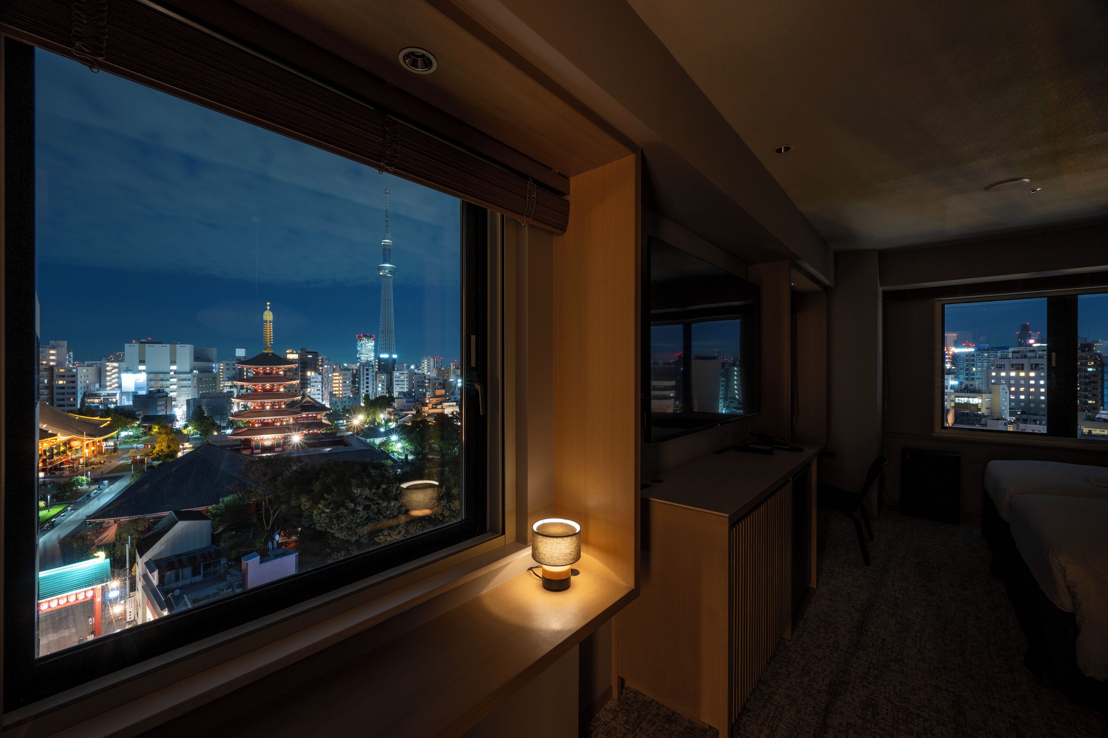 Desk, blackout drapes, iron/ironing board, free cribs/infant beds