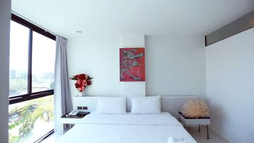 Double Room | Hypo-allergenic bedding, desk, free WiFi, bed sheets