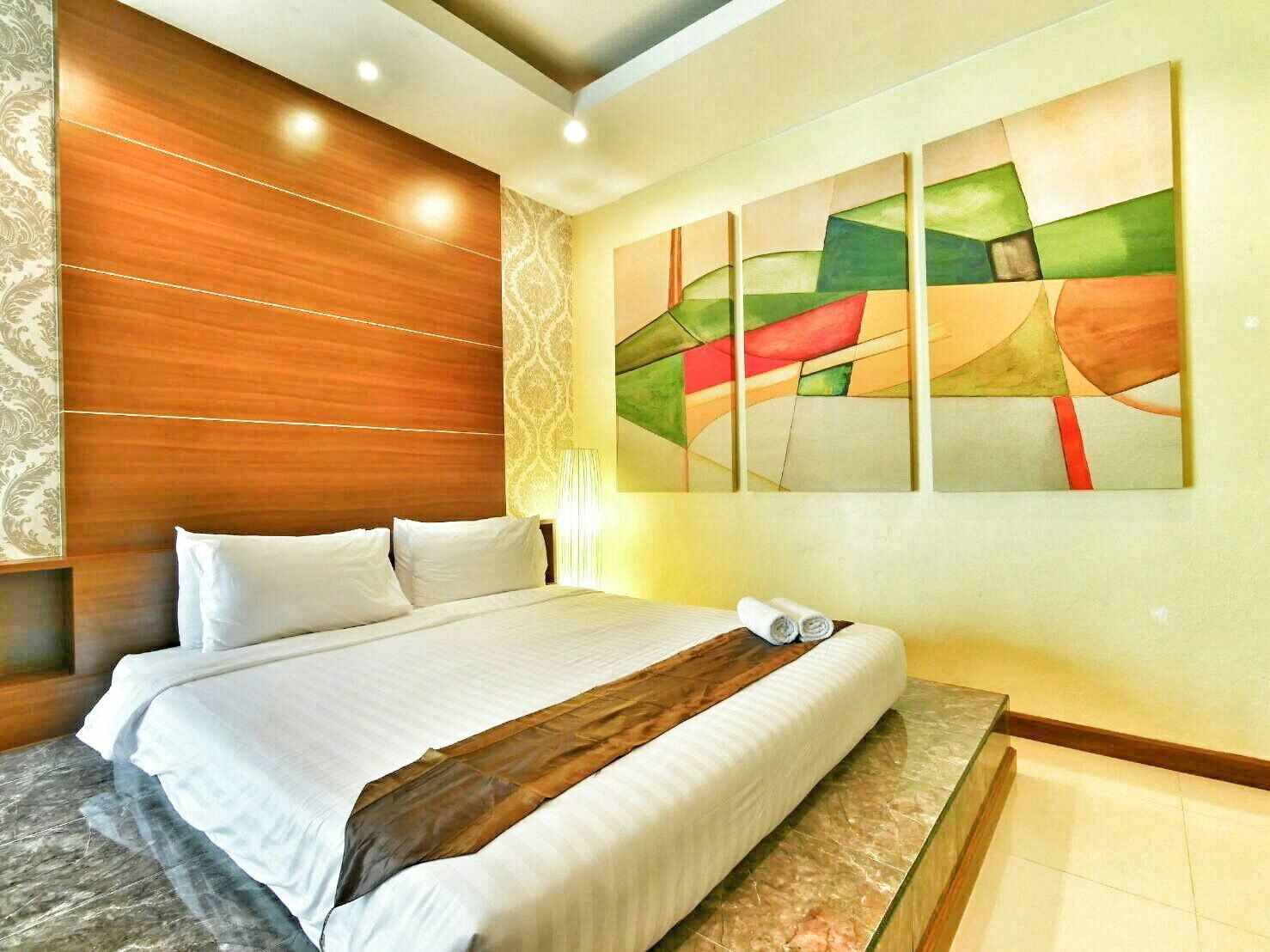 waterfall pool villa | minibar, in-room safe, desk, free wifi