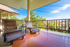 Deluxe Room | Balcony