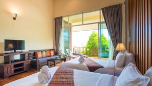 Kamar Deluks | Seprai premium, minibar, brankas, dan tirai kedap cahaya