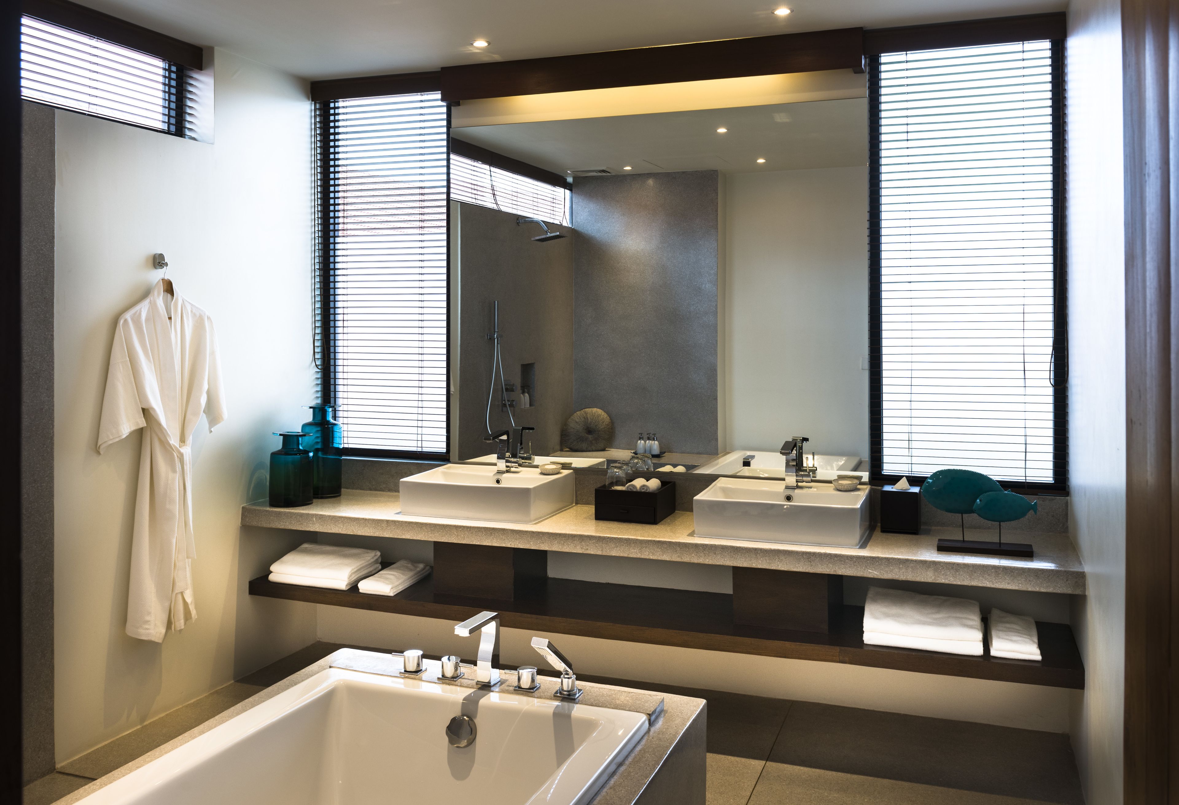 Photo - The Aviary Hotel