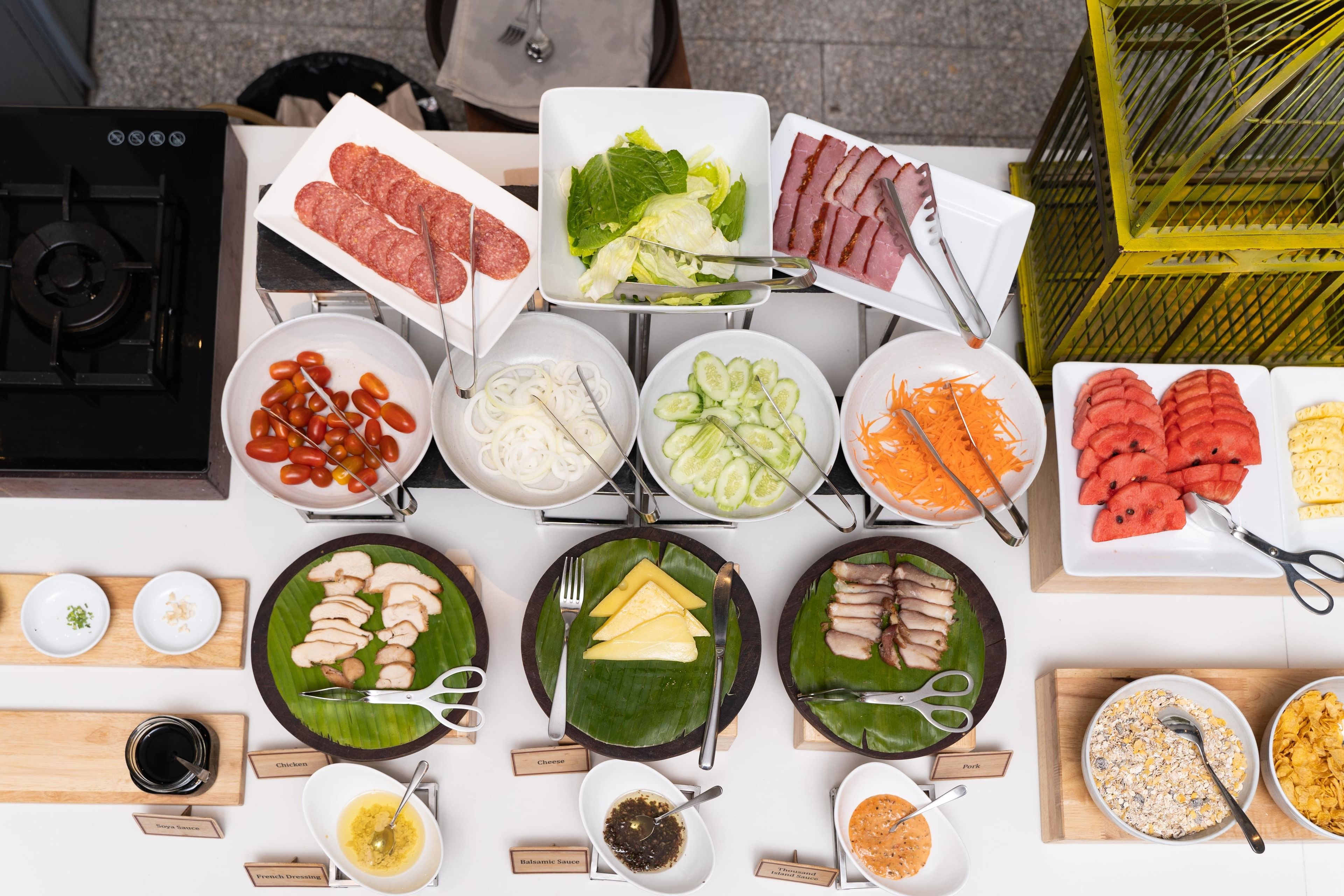 بوفيه فطور يوميًا مقابل رسوم