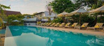 The Aviary Hotel