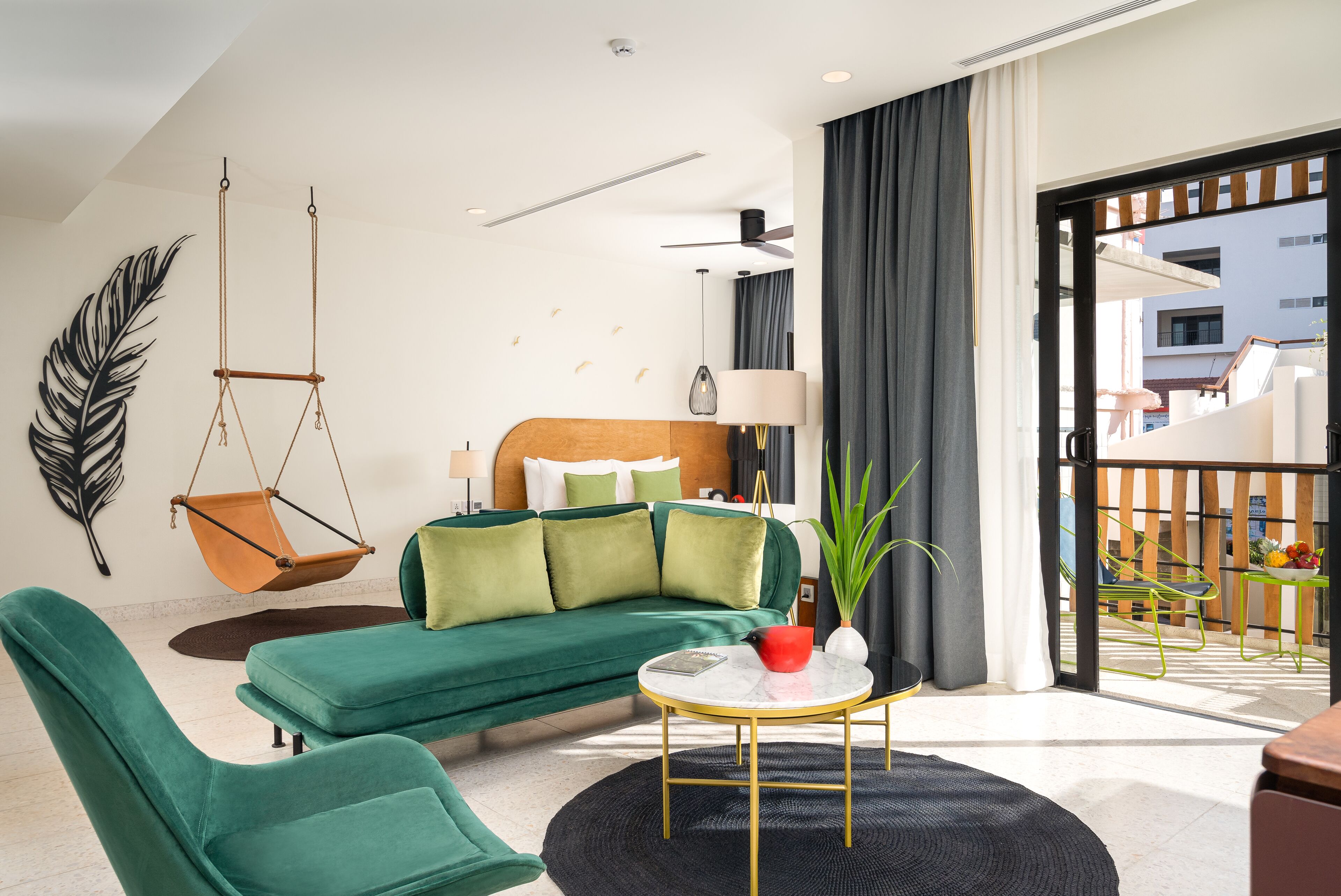 43-inch flat-screen tv with cable channels, tv