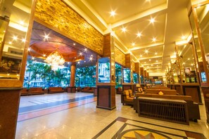 Lobby - Boutique City And Bravo Hotel Pattaya (Pattaya)