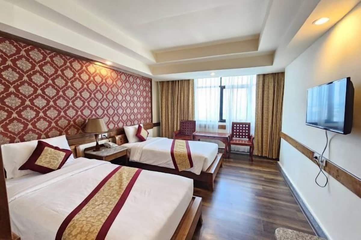 In-room safe, individually decorated, individually furnished, desk