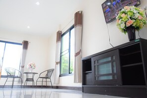 Een 32-inch ledtelevisie met kabelzenders en televisie