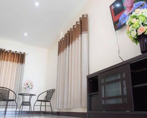 โต๊ะทำงาน, เตียงเสริม/เปล, Wi-Fi ฟรี, ผ้าปูที่นอน