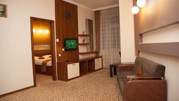 Suite | Living room | Plasma TV