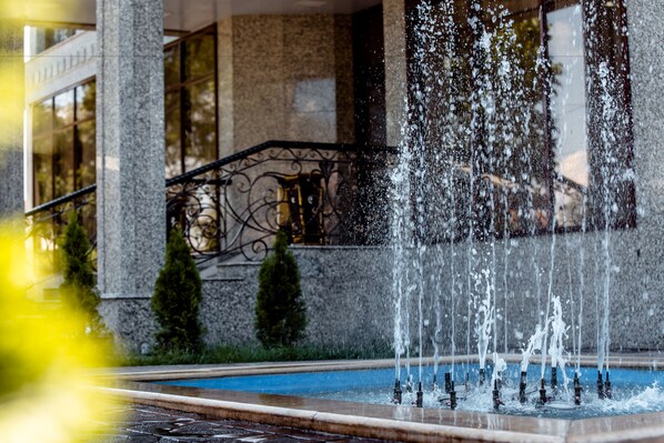 Fountain - Discovery Hotel (Bishkek)