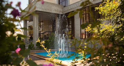 Discovery Hotel