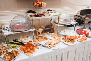 Desayuno buffet incluido todos los días 