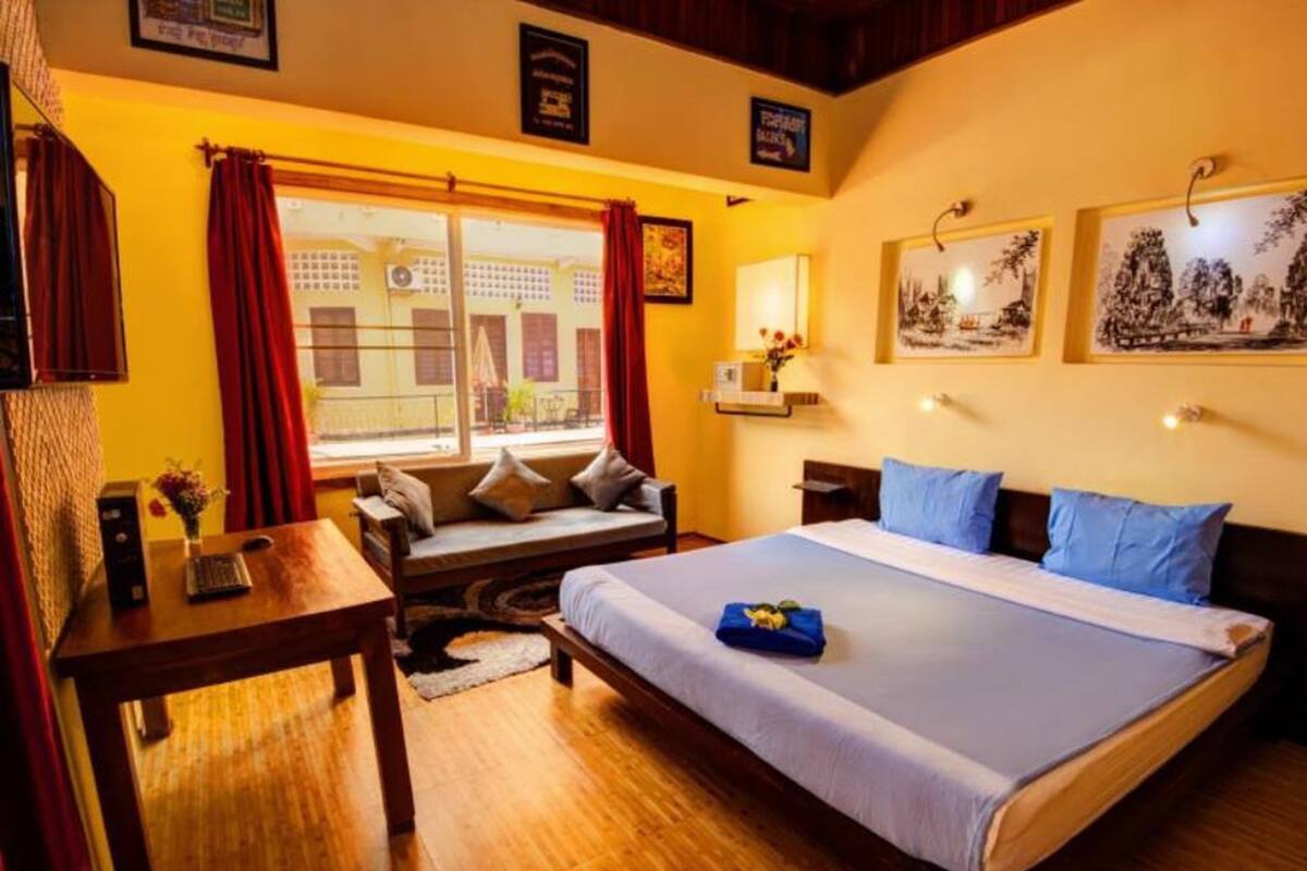 Desk, rollaway beds (free), WiFi (free)
