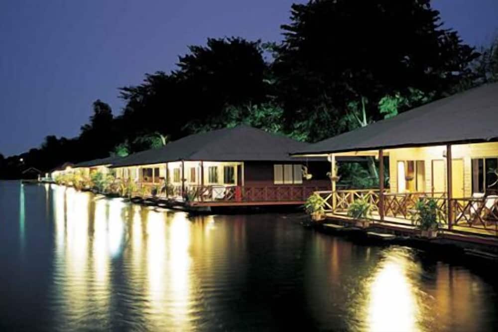 Duenshine Resort
