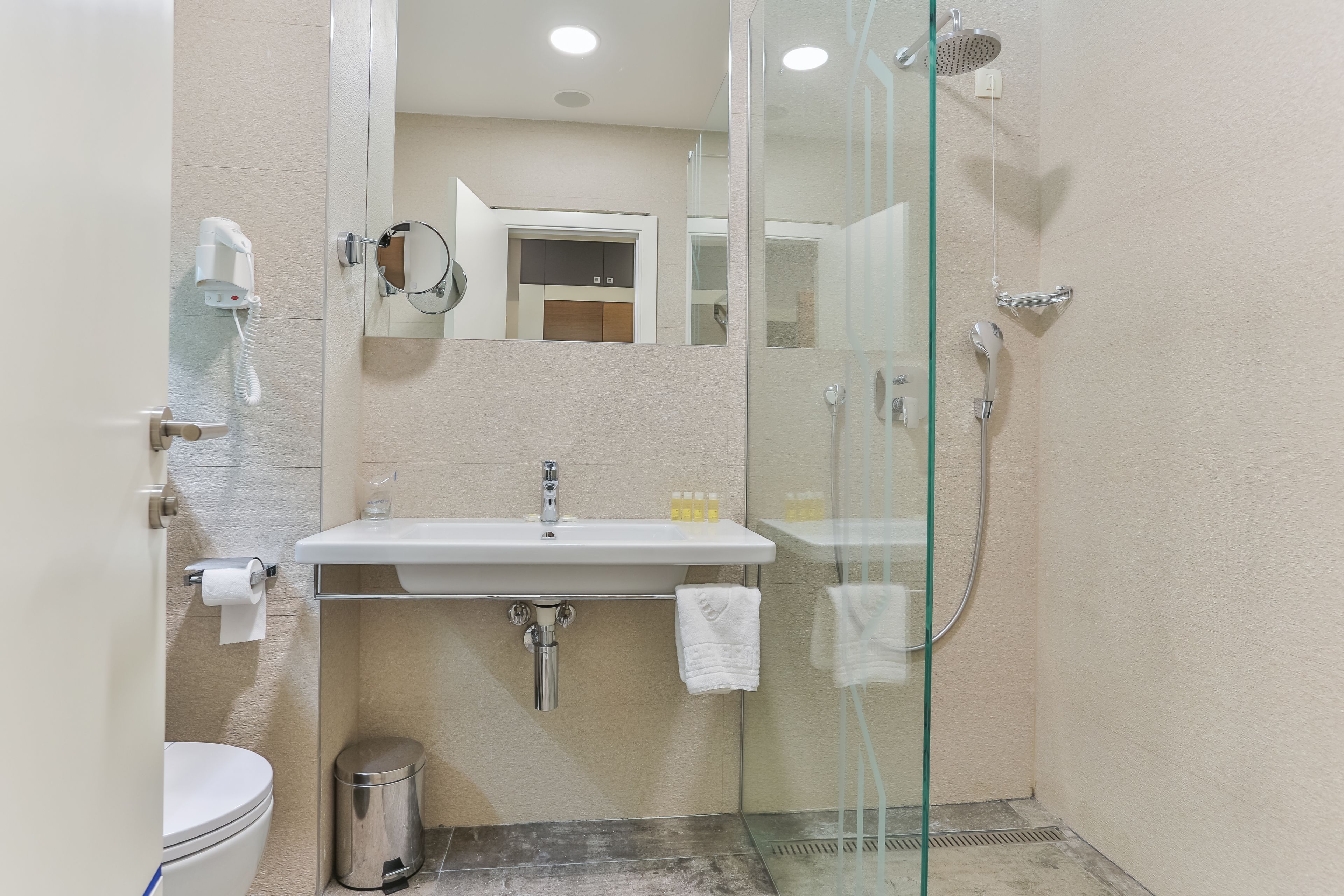 shower, free toiletries, slippers, bidet