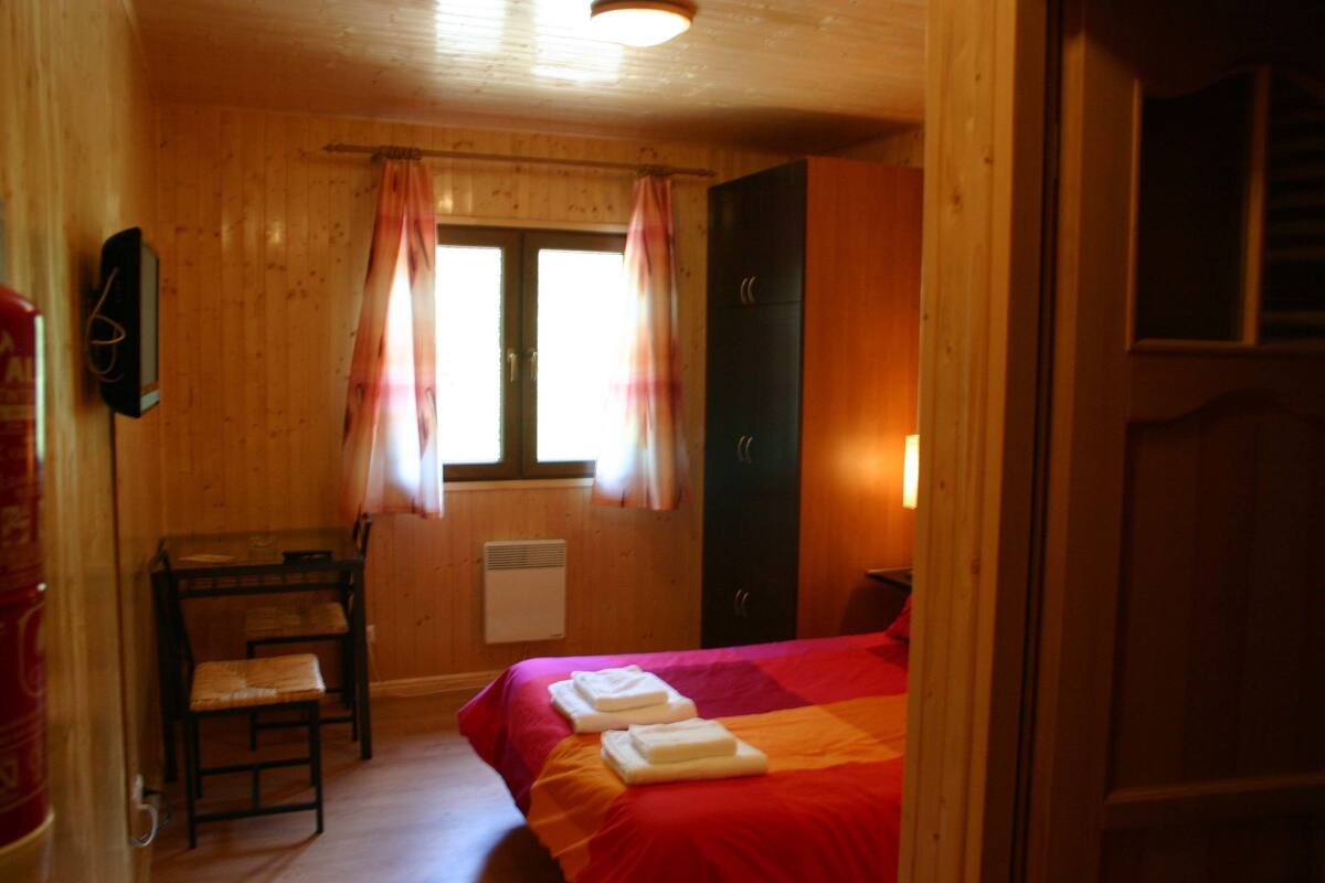 Bungalow, 1 Bedroom (2 pax) | Blackout drapes, cribs (free), WiFi (free)