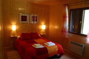 Bungalow, 2 Schlafzimmer, Kochnische (4 pax) | Verdunkelungsvorhänge, kostenlose Babybetten, kostenloses WLAN