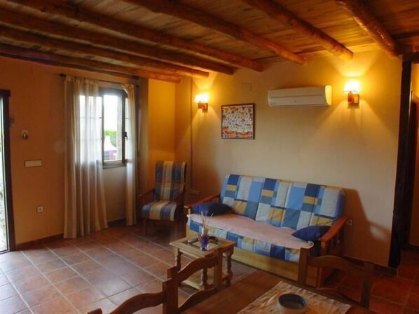 32-inch flat-screen TV with digital channels, TV, DVD player