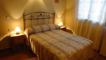 1 chambre, bureau, rideaux occultants, chambres insonorisées