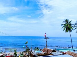 Deluxe Double Bed With Balcony and Sea View | 阳台景观