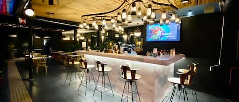 Bar (en la propiedad)