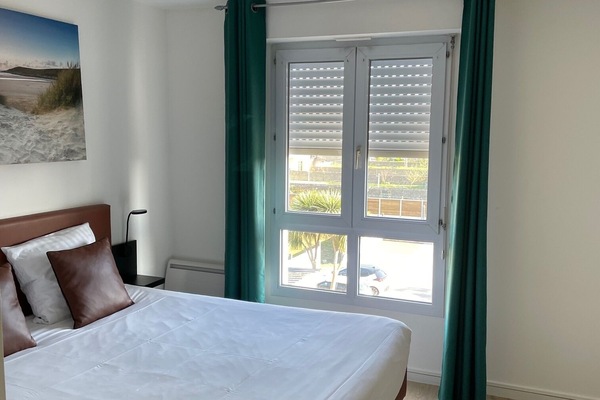 Comfort Double Room | Desk, soundproofing, iron/ironing board, free WiFi