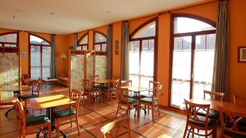 Snack bar