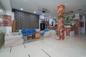 로비